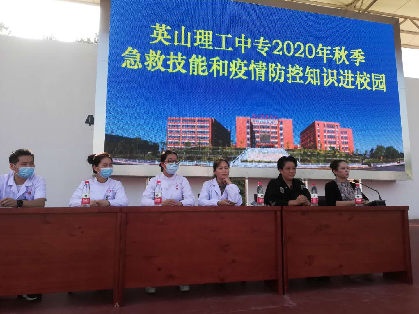 午夜精品白在线观看