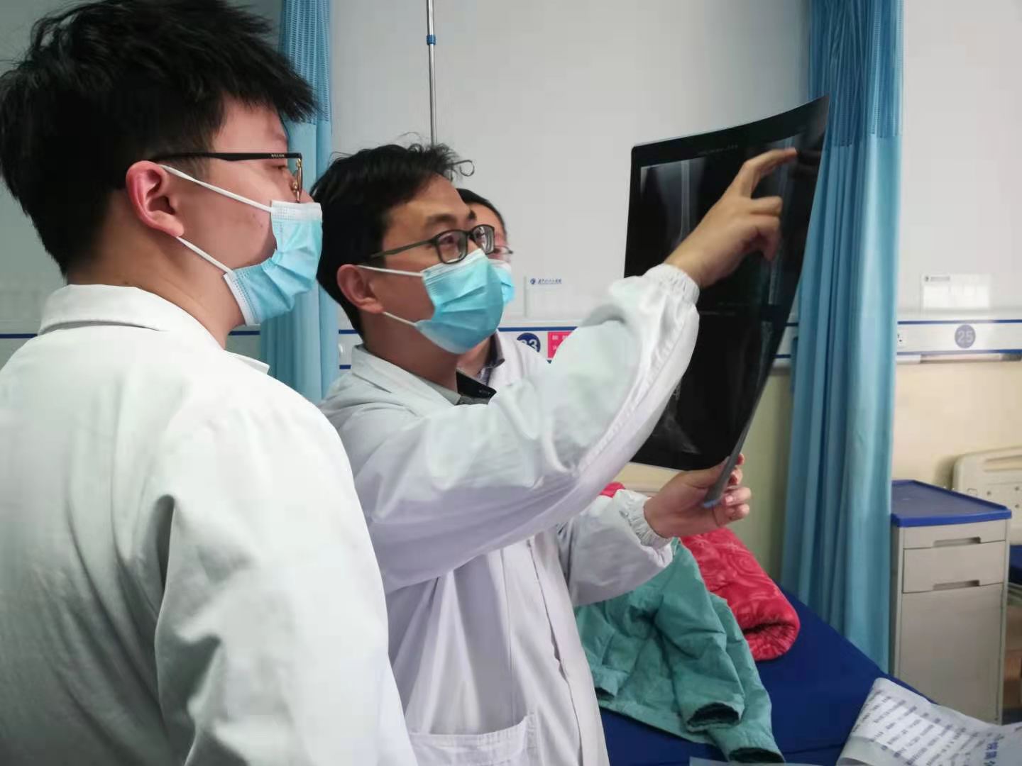 午夜精品白在线观看