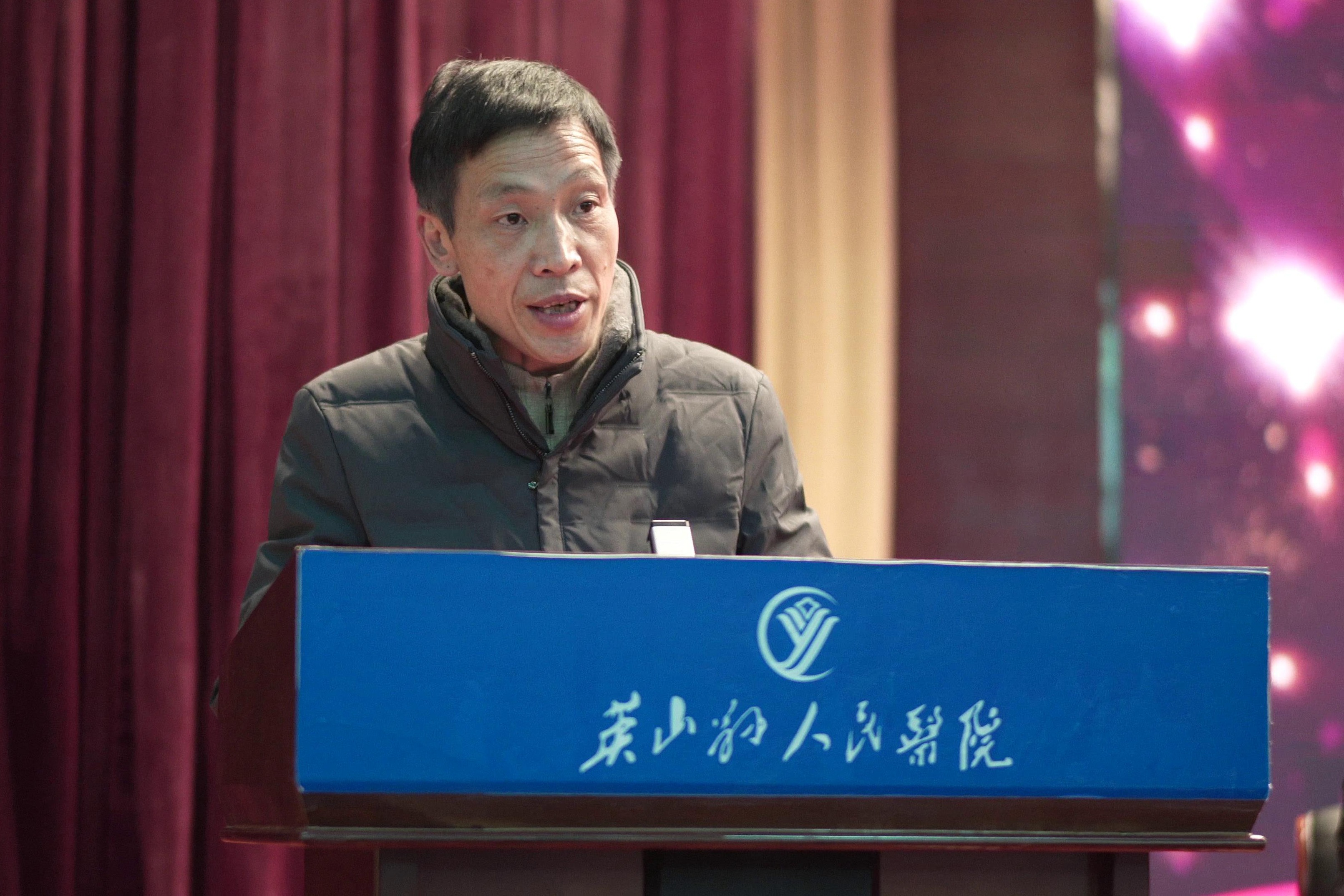 午夜精品白在线观看