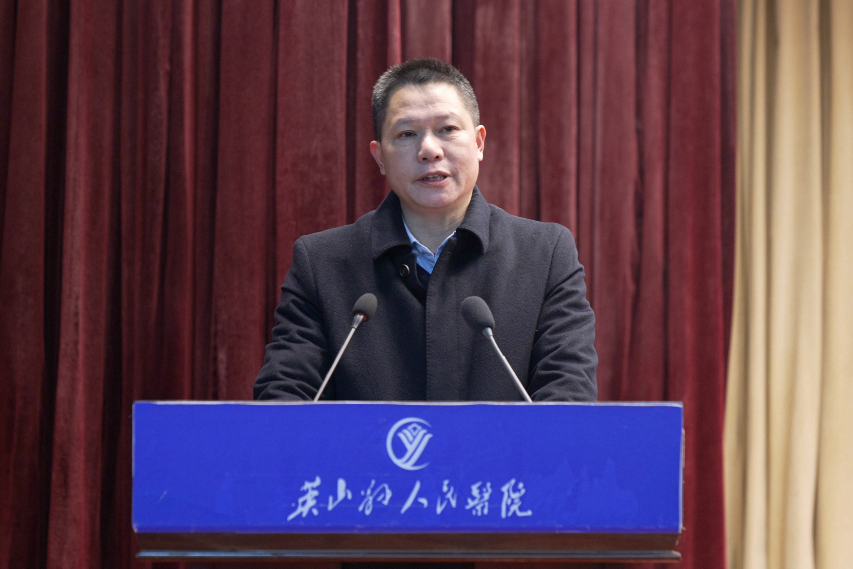 午夜精品白在线观看