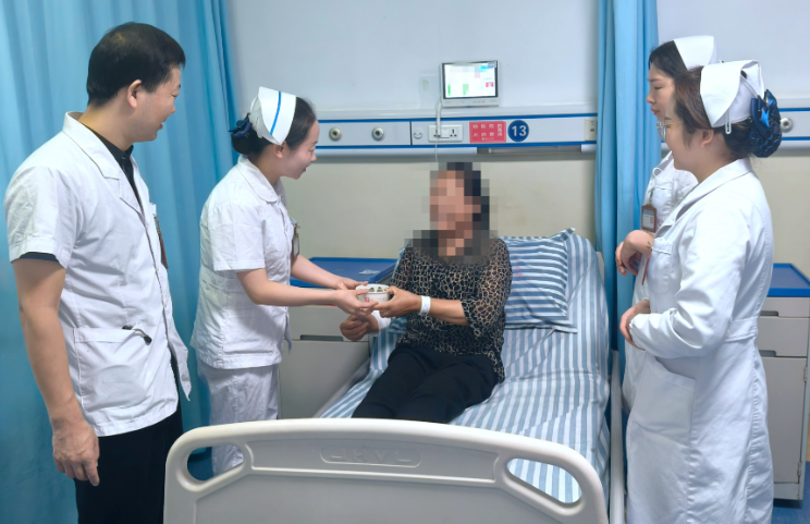 午夜精品白在线观看