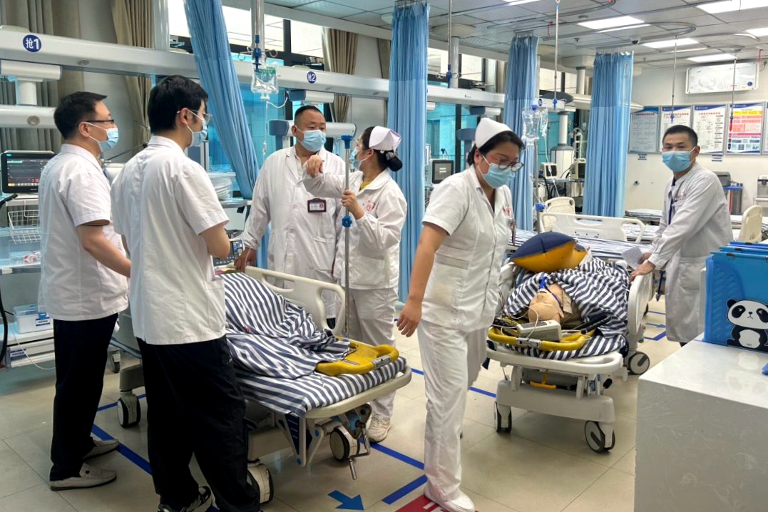午夜精品白在线观看